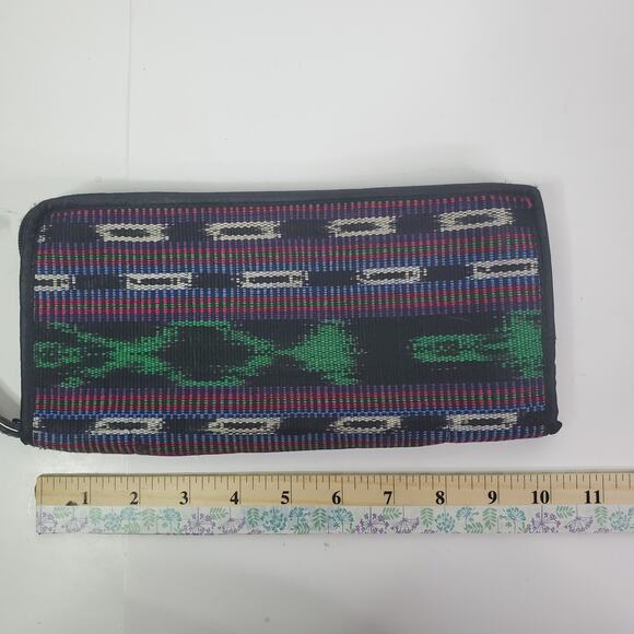Vintage Unbranded Travel Wallet Aztec Print wrist strap full zip card slots - Picture 7 of 7
